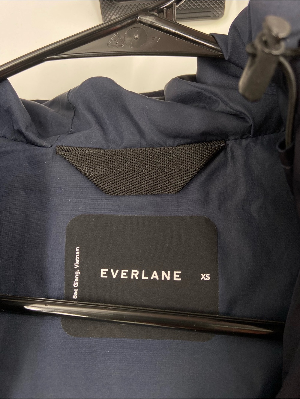 Everlane Long Puffer Coat XS Blue FLAWED - Picture 3 of 9